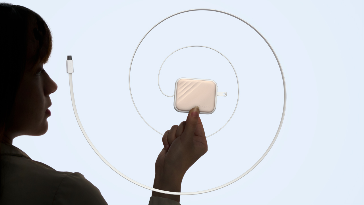 Built-in 90cm Retractable Cable