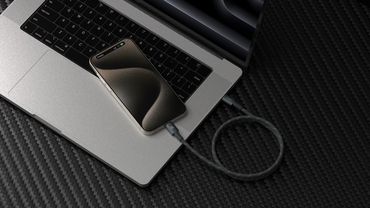 One Cable. Two Functions.